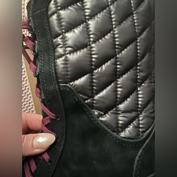THE NORTH FACE Women's ThermoBall Utility Mid Waterproof Boots - Picture 3 of 9